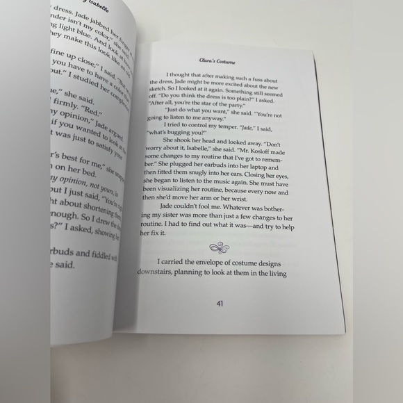 3/$15 AMERICAN GIRL: Designs by Isabelle! Book 2 - Picture 3 of 5